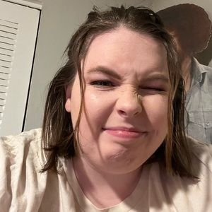 Meet your Posher, Ariel